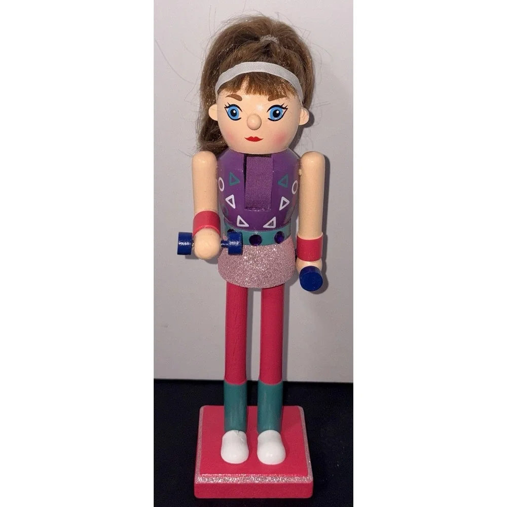 ASHLAND WORKOUT GIRL Personal Trainer NUTCRACKER 10